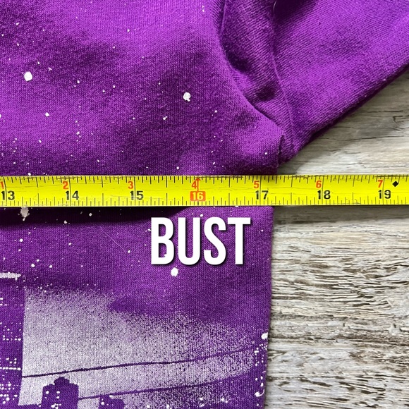 🌞 Old Navy : full moon cityscape graphic hoodie - Picture 8 of 8